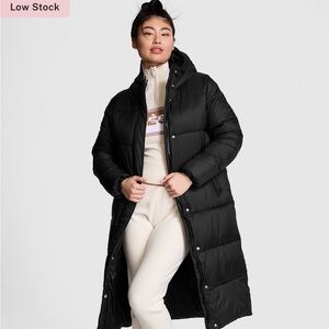 NWT Victoria’s Secret Long Marshmallow Puffer Coat-L